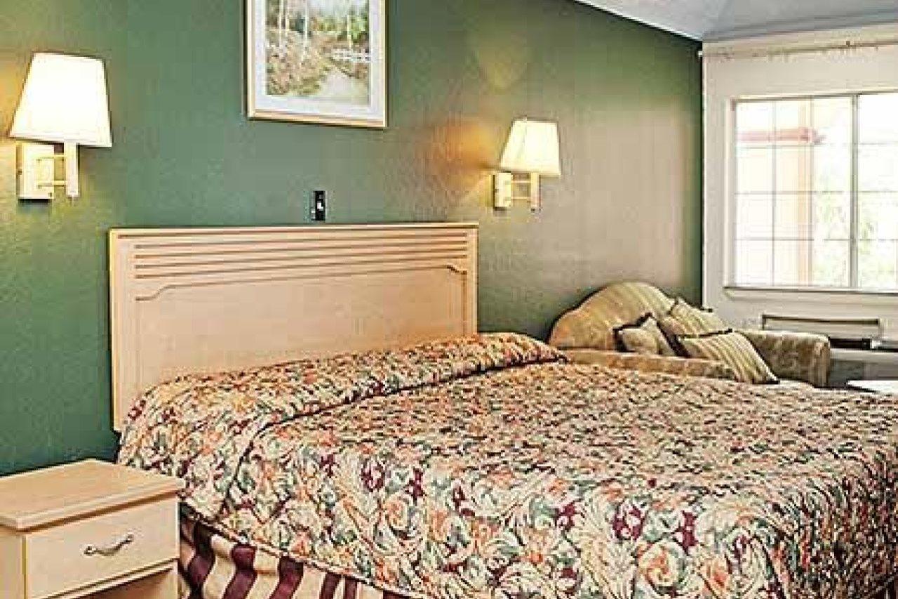 Crystal Inn 249 North Louetta Экстерьер фото