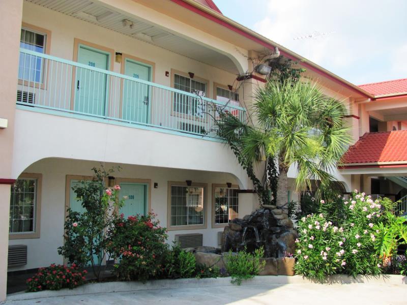 Crystal Inn 249 North Louetta Экстерьер фото