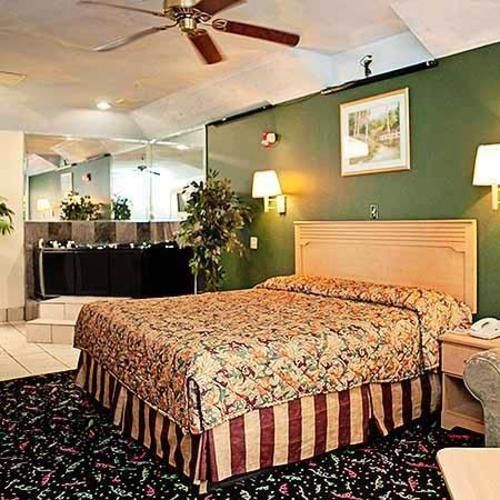 Crystal Inn 249 North Louetta Экстерьер фото